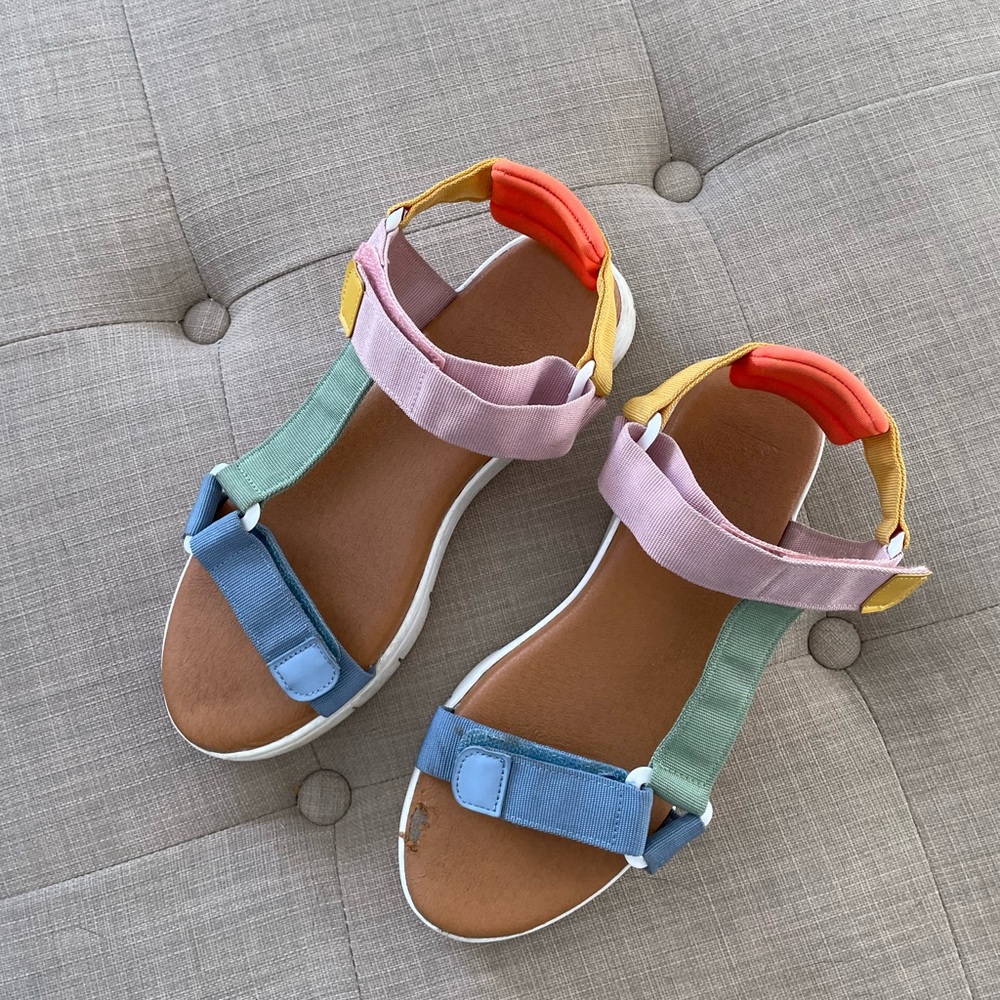 Chinese Laundry colorblock sandals